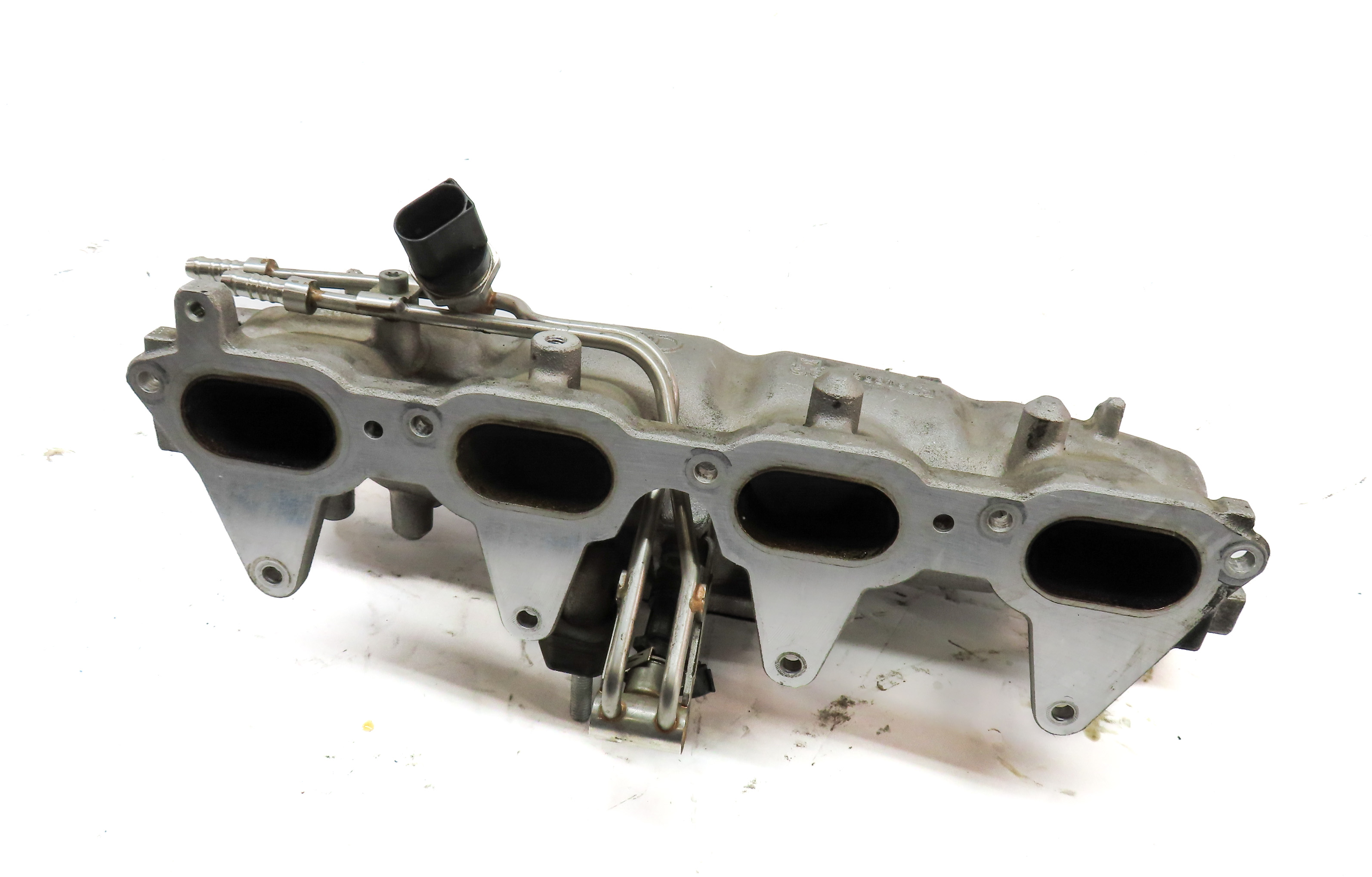13-14 AUDI A4 A5 ALLROAD Q5 B8 8K 8T 2.0L TURBO ENGINE INTAKE MANIFOLD DIFFUSER — exact item pictured